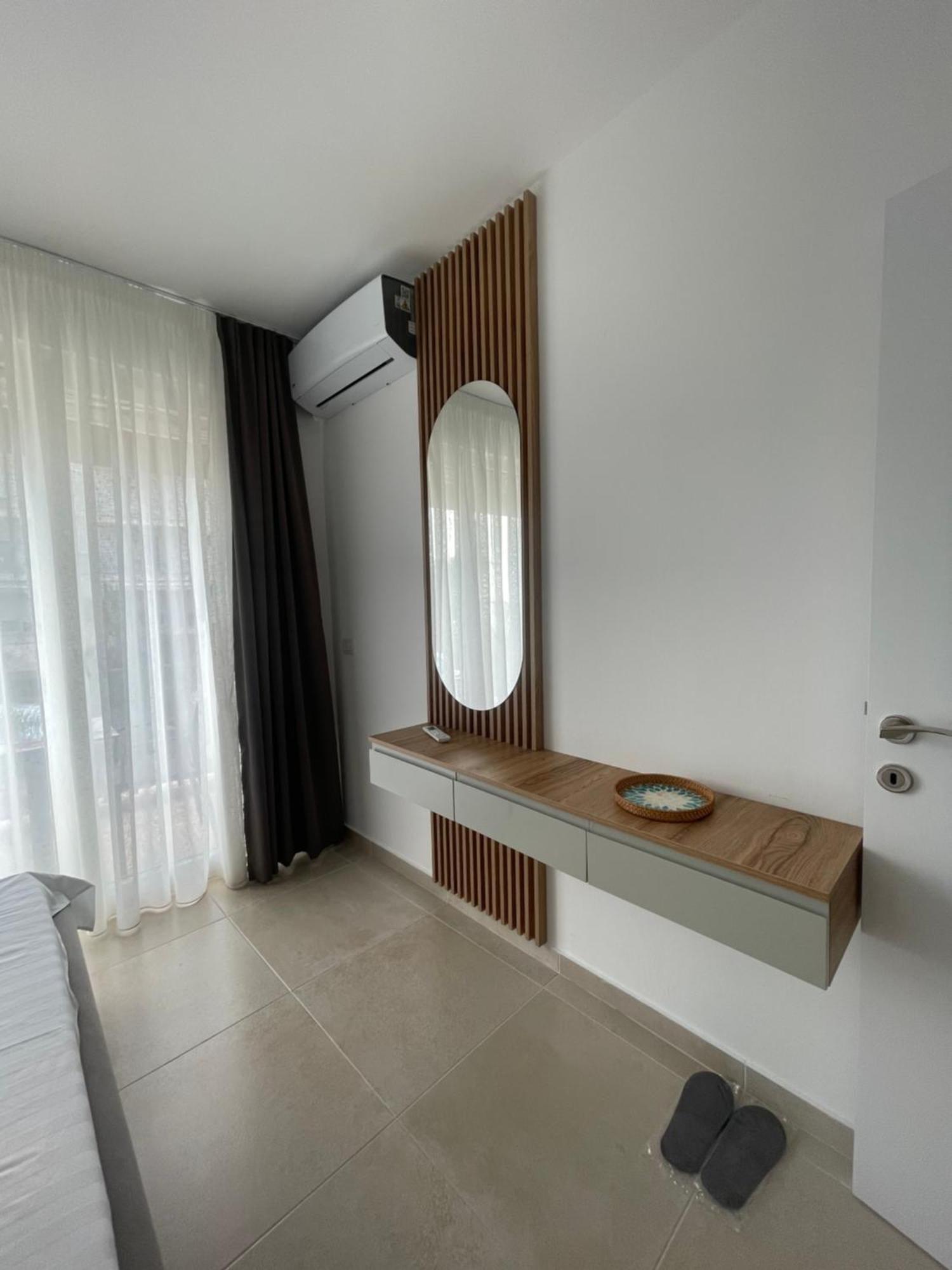 Modern Seaview Sakes